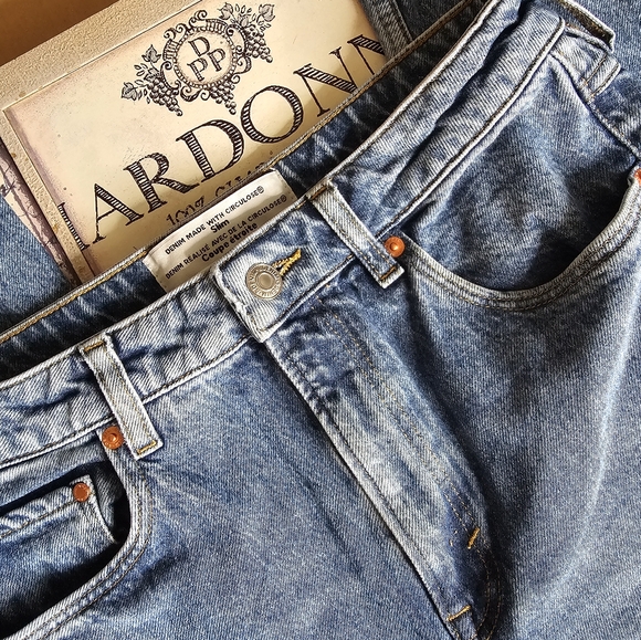 H&M Slim Stretchy High Waisted Jean's & Denim - Picture 5 of 6